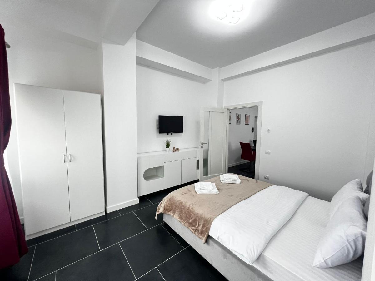 Cozy Aparthotel - Central City Suceava Buitenkant foto
