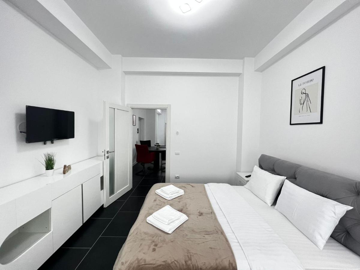 Cozy Aparthotel - Central City Suceava Buitenkant foto
