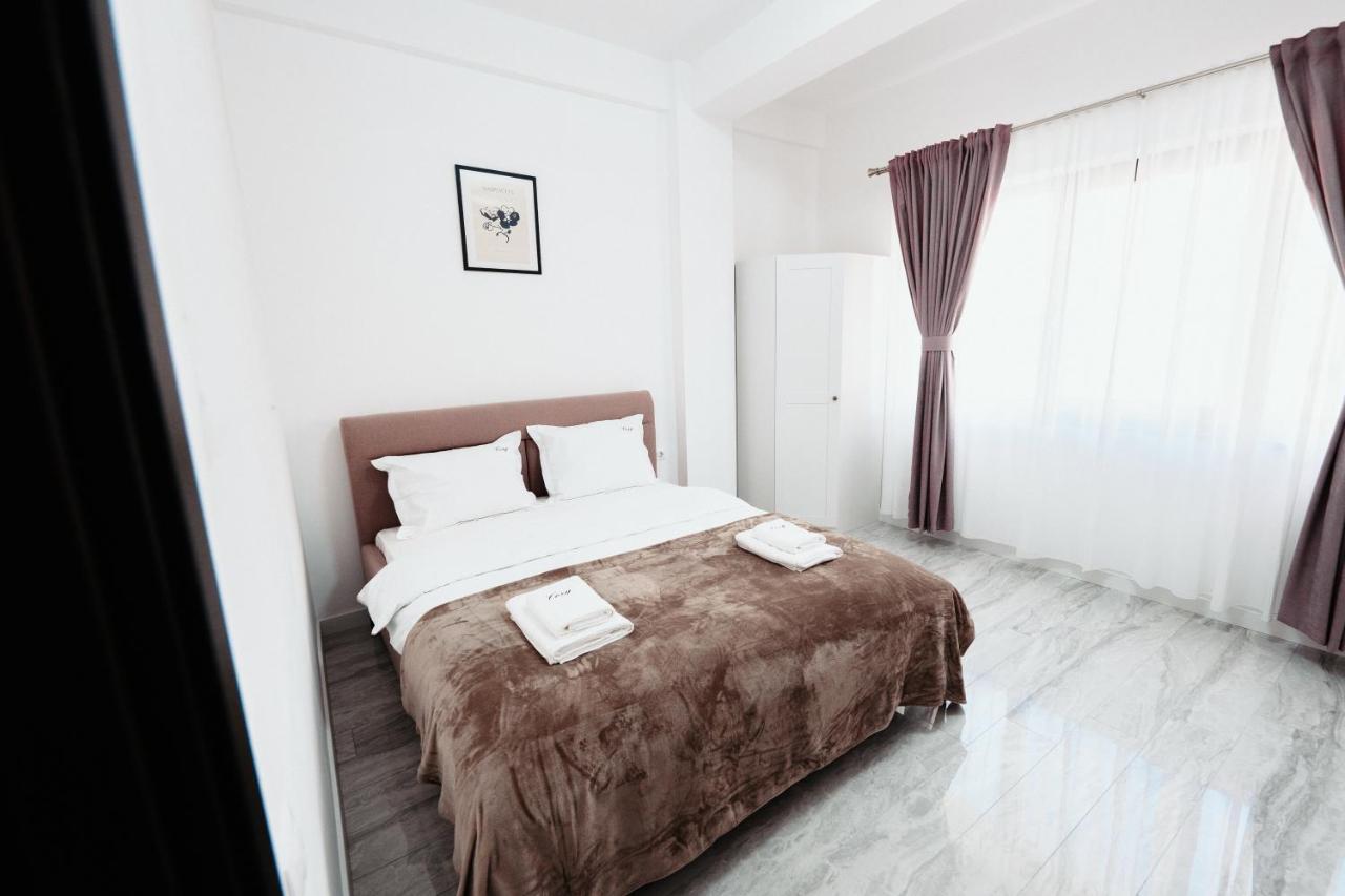 Cozy Aparthotel - Central City Suceava Buitenkant foto
