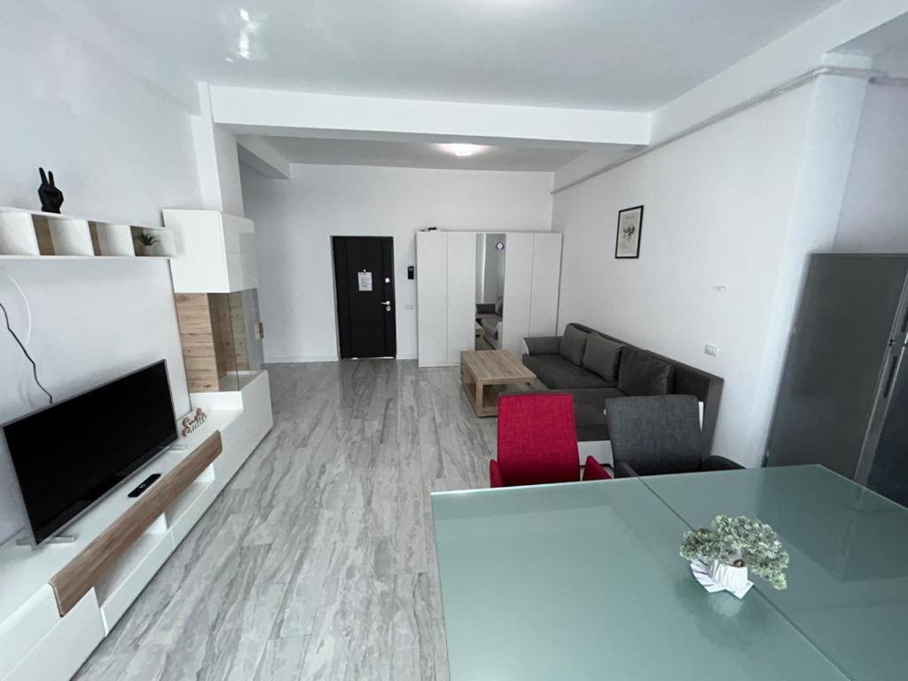 Cozy Aparthotel - Central City Suceava Buitenkant foto